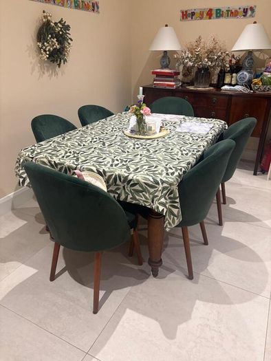 Mahogany Table & Foxford Dining Chairs