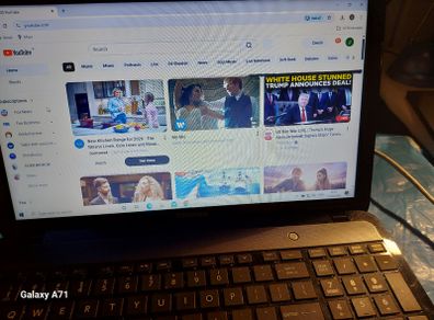 Toshiba Satellite Model L855-S405, Intel Core i3-3120M CPU, 2.5GHz, 4GB Ram, 750GB HDD, Windows 10, Microsoft Edge, Chrome