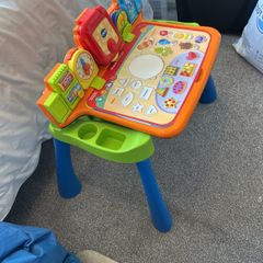 Vtech learn and draw activity desk