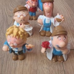 Vintage Tetley Tea Folk