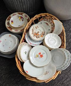 Free Plates Saucers