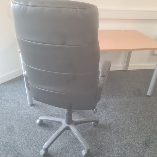 Black executive office chairs