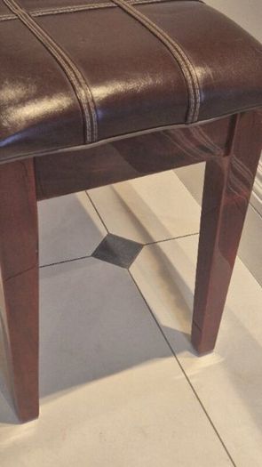 Piano stool