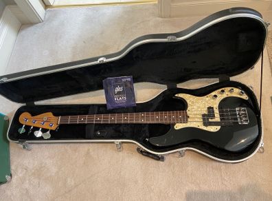 Fender P Bass Deluxe 1996 Rare 50th anniversary
