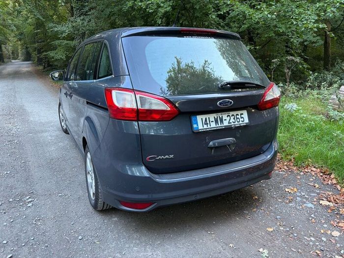 Ford Grand C-Max 2014 priced to sell!