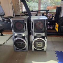 Speakers Job Lot