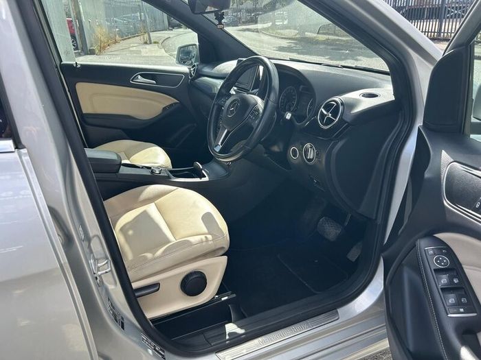Mercedes-Benz B-Class 2014