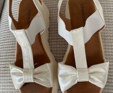 Cream platform Heavenly Feet sandals for sale. Size 6. Worn only once but a bit too big.