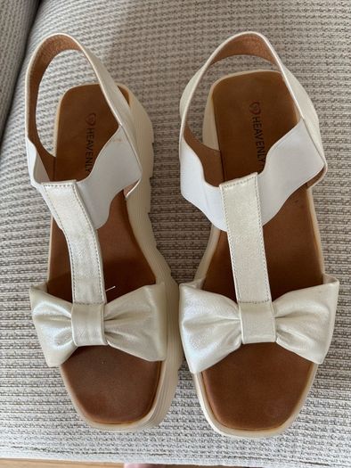 Cream platform Heavenly Feet sandals for sale. Size 6. Worn only once but a bit too big.