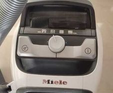 Miele bagless vacuum cleaner