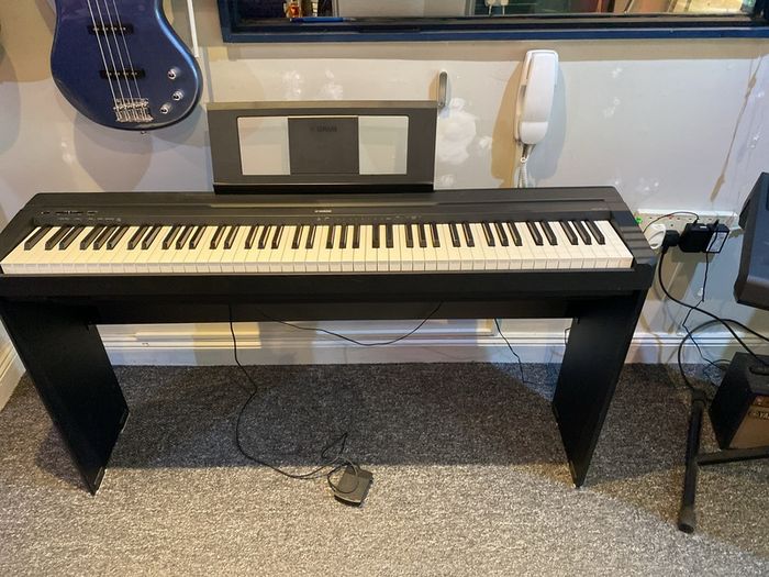 Yamaha P45 piano