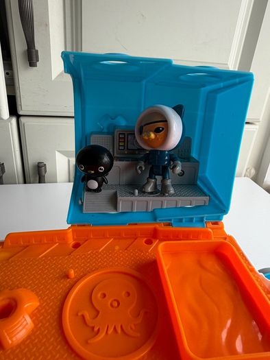 Fisher Price Octonauts GUP-I Transforming Polar Vehicle Kwazii Penguin Rare Discontinued