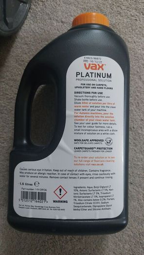 VAX Compact Power Carpet Washer + 750 ml Platinum Solution