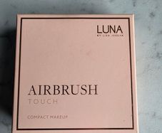 BN Luna Airbrush touch makeup
