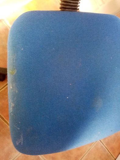Kids study chair