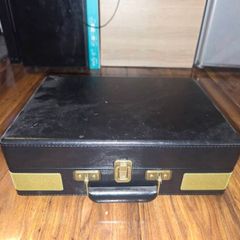 Trynnay Portable Suitcase Vinyl Record Player