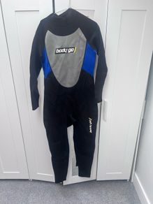 wetsuit