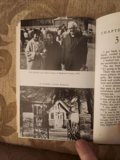 On The High C's. A Light Hearted Journey.  An Autobiography Father Sydney Macewan. Rare Second  Impression Hardback With Dustjacket In Good Condition. See Photos For Same.