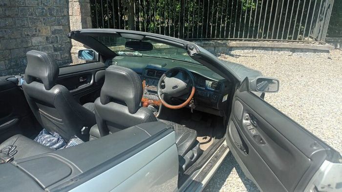 Volvo C70 2005