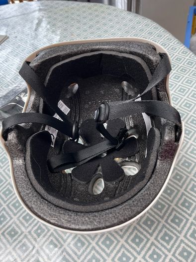 Helmet, Skate, Skateboard, Rollerblade, Cycle
