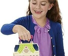 Small Carry Case Play House with Small Figures