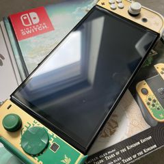 Nintendo Switch OLED Zelda Edition Bundle + Skull & Co Grip & Maxcarry Case