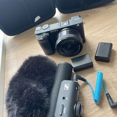 PRICE DROP Sennheiser MKE 400 Camera Microphone. Shotgun Mic. Vlogging / DSLR