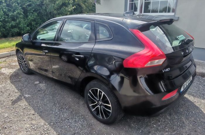 2018 Volvo V40