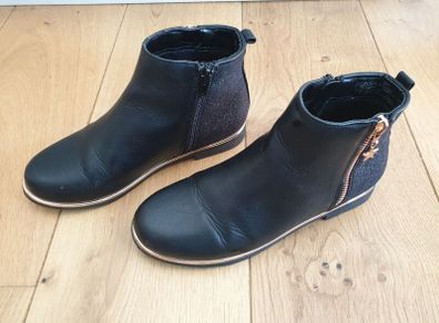 Girls boots