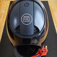 Nescafe Dolce Gusto Coffee Machine de longhi