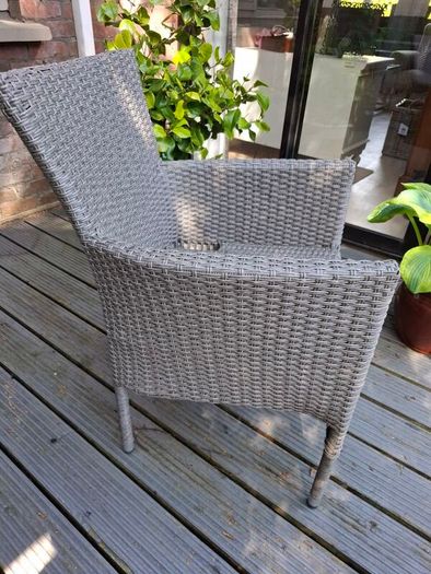 garden chairs