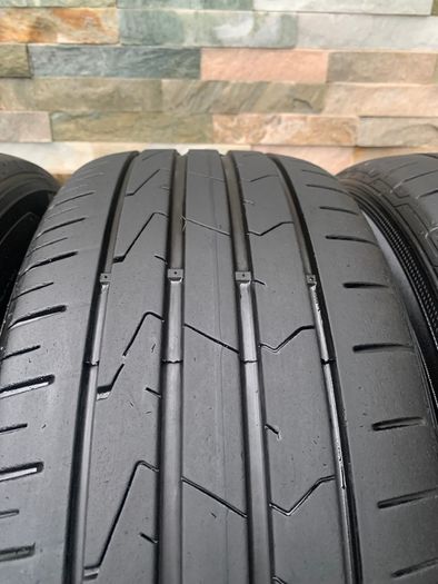 Audi A4 b6/b7Alloy wheels with hankook tyres.