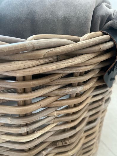 Kubu rattan basket with leather handles