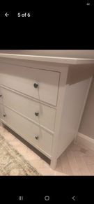 chest of drawers
