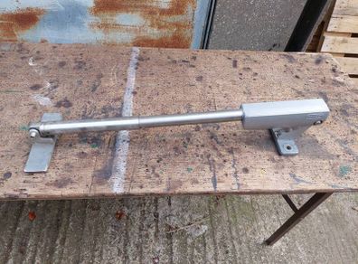 Automatic Gate Or Door Closer