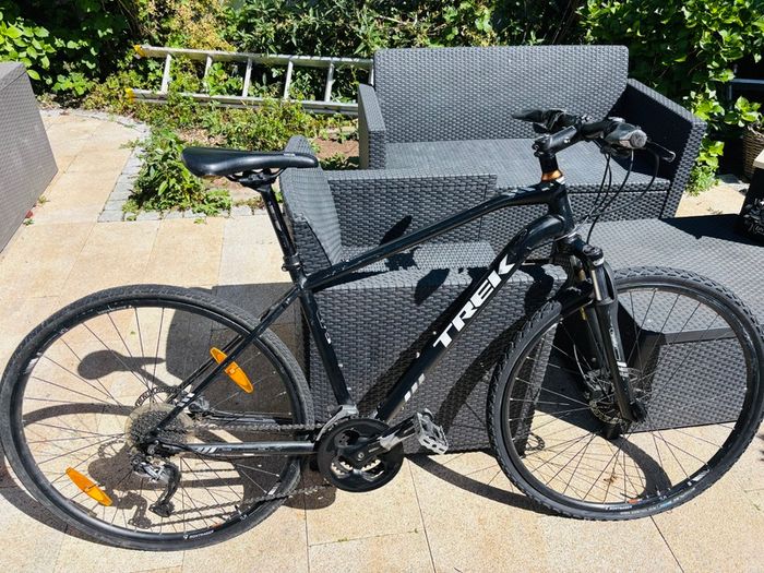 Mens Trek bike