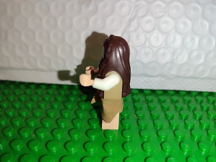 Lego Star Wars Minifigure 10236 Ewok Figures Ewoks Rebel Fighter and Rare Princess Leia and Teebo