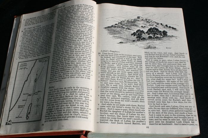 Vintage 1956 THE BIBLE AUTHORIZED Version, Rare Illustrated Bible, Fourth Impression Hard Cover, British & Foreign Bible Society, London