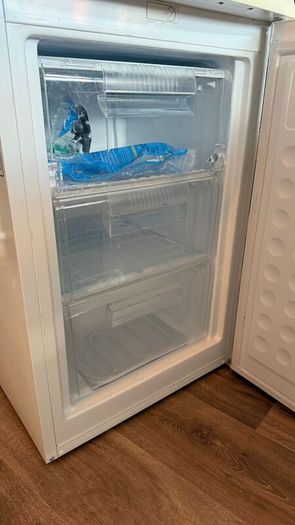 Opportunity - Freezer