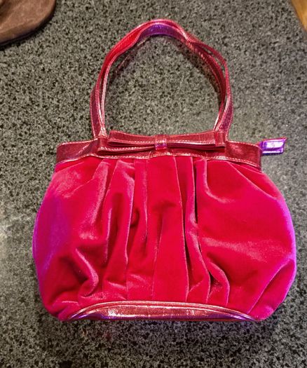 Ladies Handbags (used).