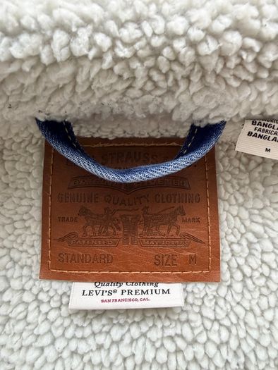 Levis Premium Sherpa Jacket Size M
