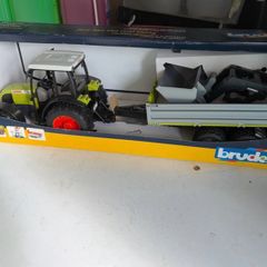 Bruder Tractor & Trailer