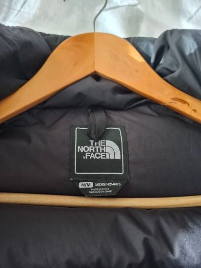 North Face Nuptse 700