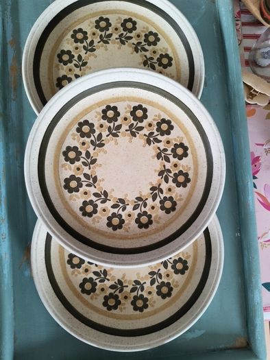 3 x Vintage Stoneware Plates