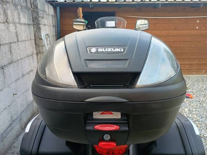 Suzuki V Strom OEM panniers