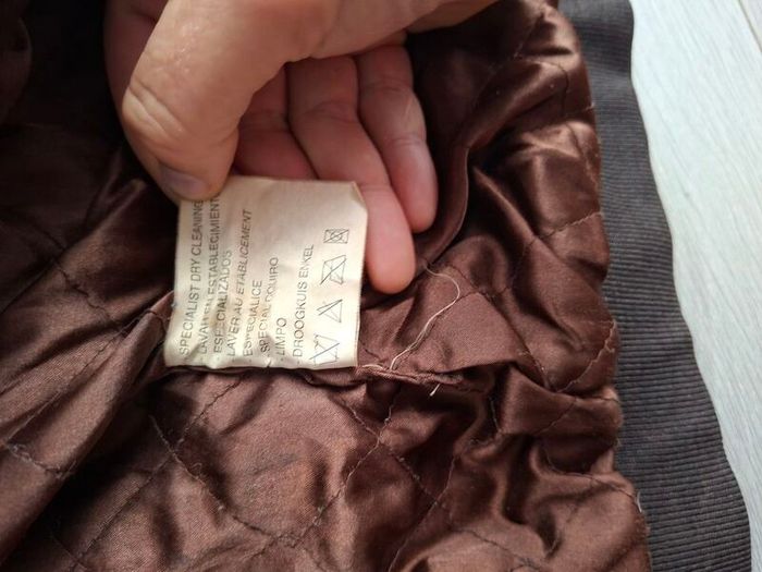 Men 1050s pilots jacket large / x large % 100 leather