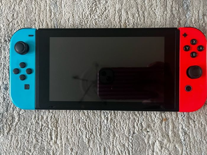 Nintendo Switch Console & Accessories