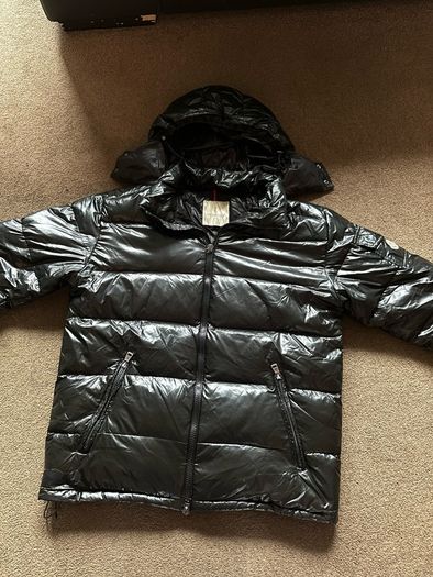 1:1 replica Moncler puffer jacket ( down jacket- feathered insulation)