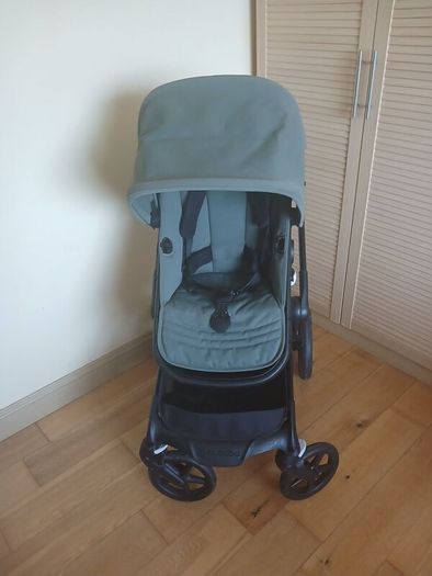 Bugaboo Fox 5 Buggy and Pram with accessories