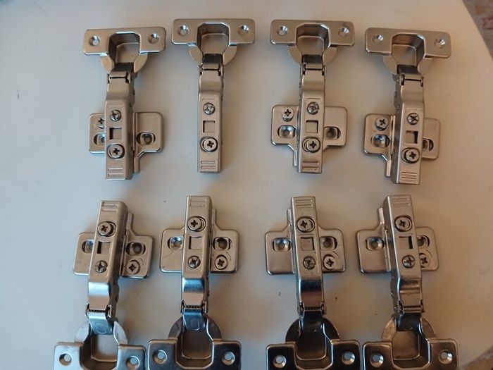 8 Kitchen door hinges